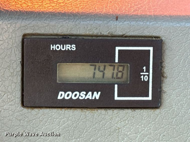 image for item EH7075 2008 Doosan DX255LC excavator