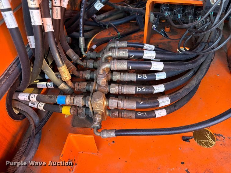 image for item EH7075 2008 Doosan DX255LC excavator