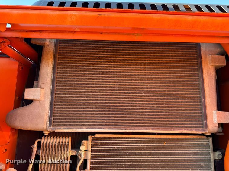 image for item EH7075 2008 Doosan DX255LC excavator