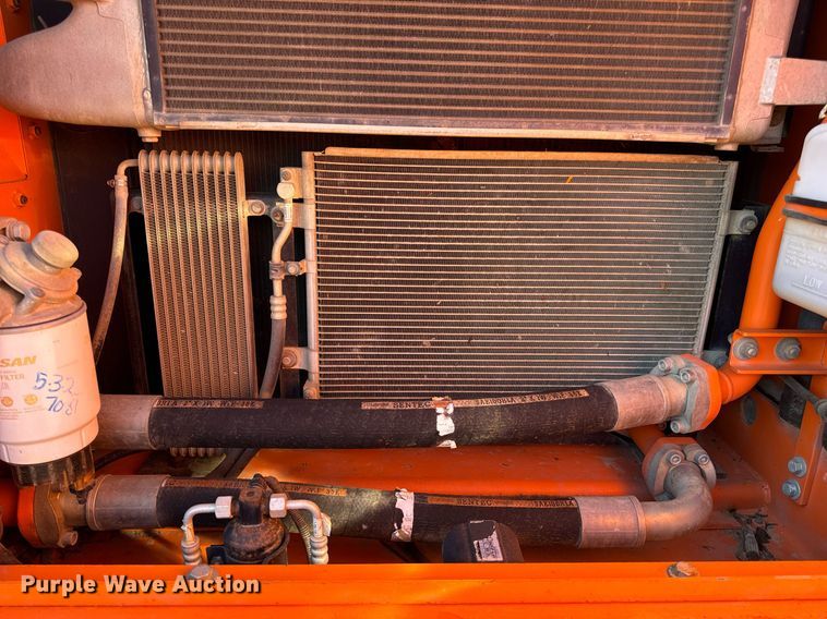 image for item EH7075 2008 Doosan DX255LC excavator