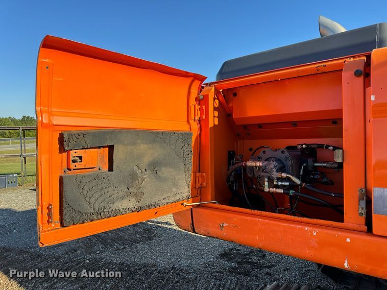 image for item EH7075 2008 Doosan DX255LC excavator