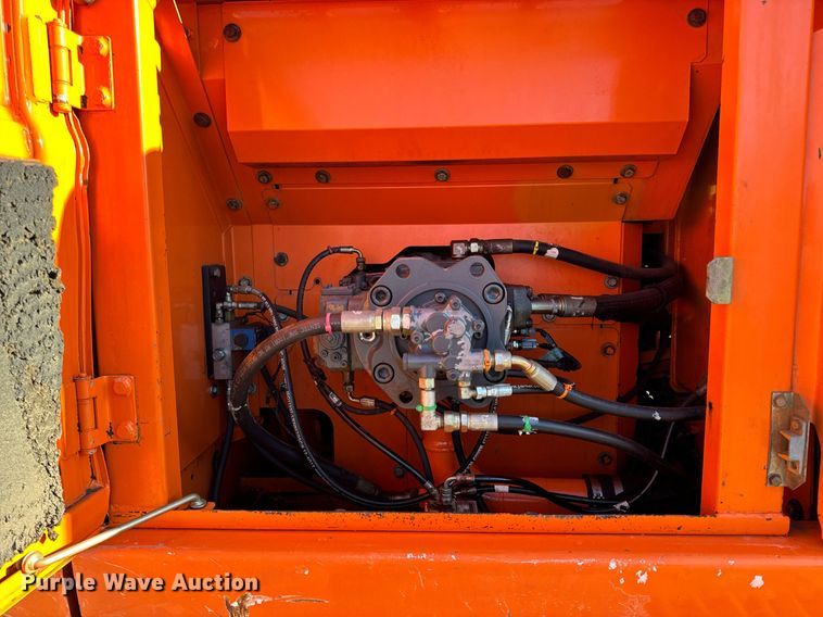 image for item EH7075 2008 Doosan DX255LC excavator