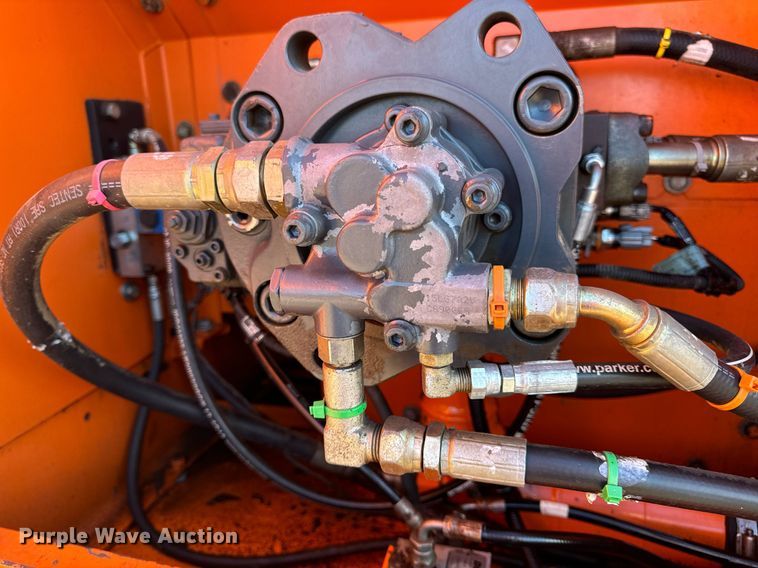 image for item EH7075 2008 Doosan DX255LC excavator