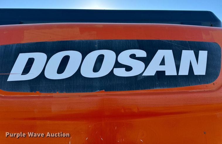image for item EH7075 2008 Doosan DX255LC excavator