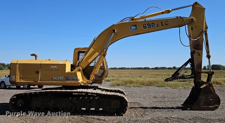 image for item EI8411 1997 John Deere 690E LC excavator