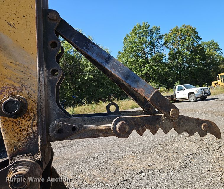 image for item EI8411 1997 John Deere 690E LC excavator