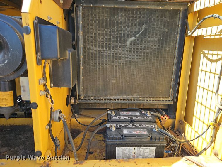 image for item EI8411 1997 John Deere 690E LC excavator