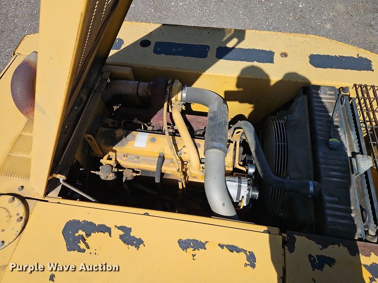 image for item EI8411 1997 John Deere 690E LC excavator