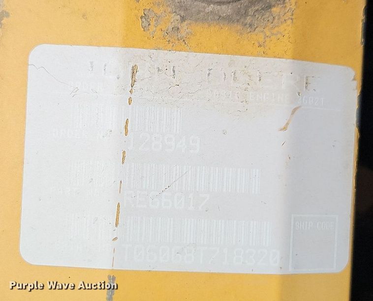 image for item EI8411 1997 John Deere 690E LC excavator