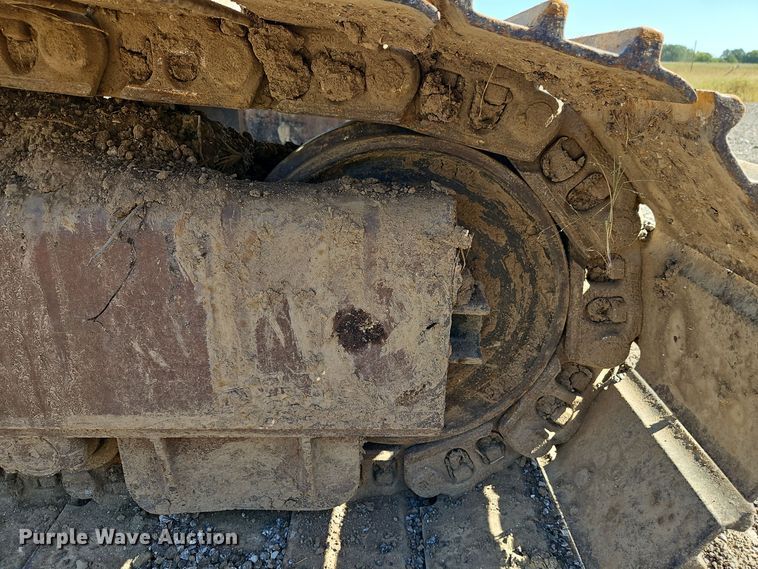 image for item EI8411 1997 John Deere 690E LC excavator