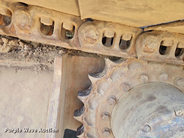 image for item EI8411 1997 John Deere 690E LC excavator