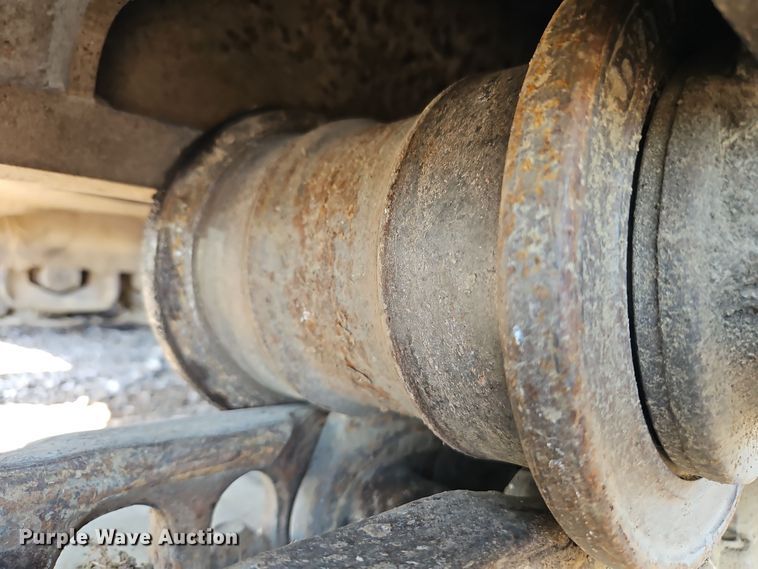 image for item EI8411 1997 John Deere 690E LC excavator