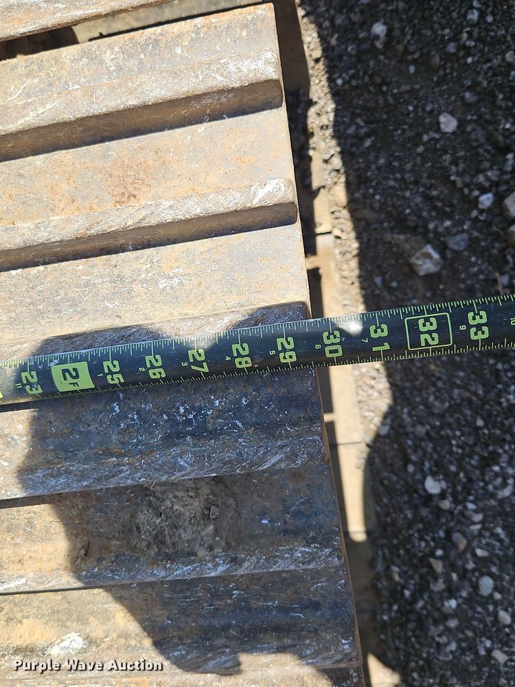 image for item EI8411 1997 John Deere 690E LC excavator