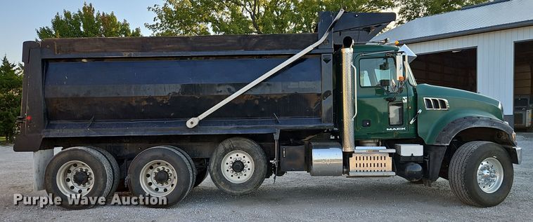 image for item EI8416 2014 Mack GU713 dump truck