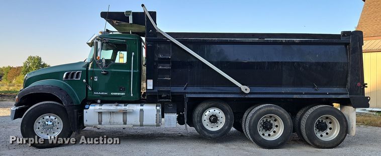 image for item EI8416 2014 Mack GU713 dump truck
