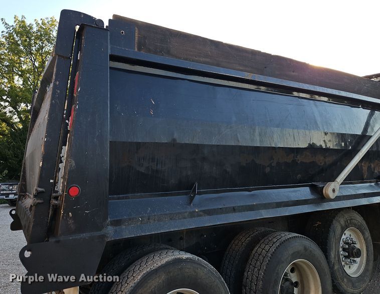 image for item EI8416 2014 Mack GU713 dump truck