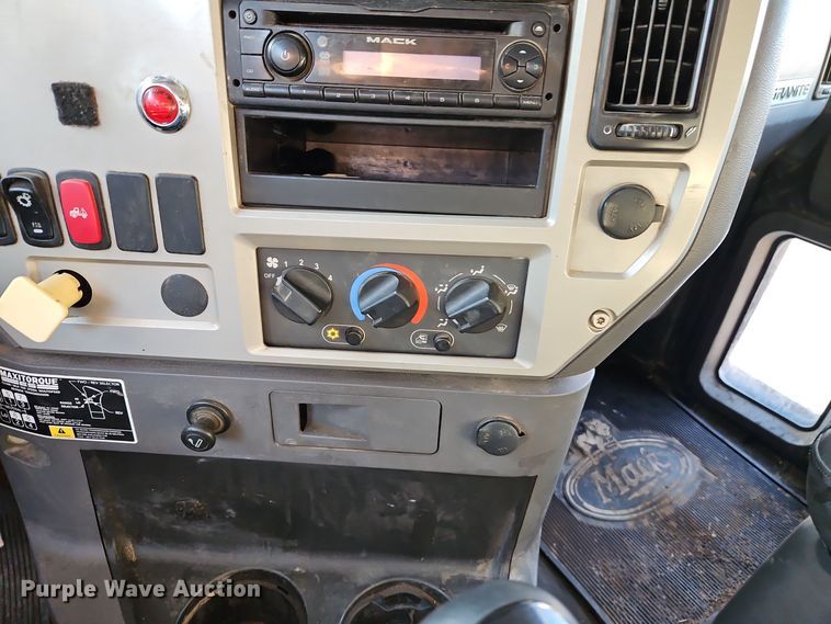 image for item EI8416 2014 Mack GU713 dump truck