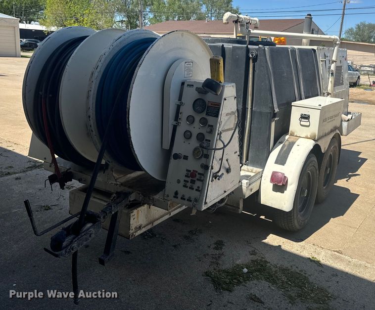 image for item EJ2699 2002 Sewer Equipment Co of America 747-FR2000 sewer jetter trailer