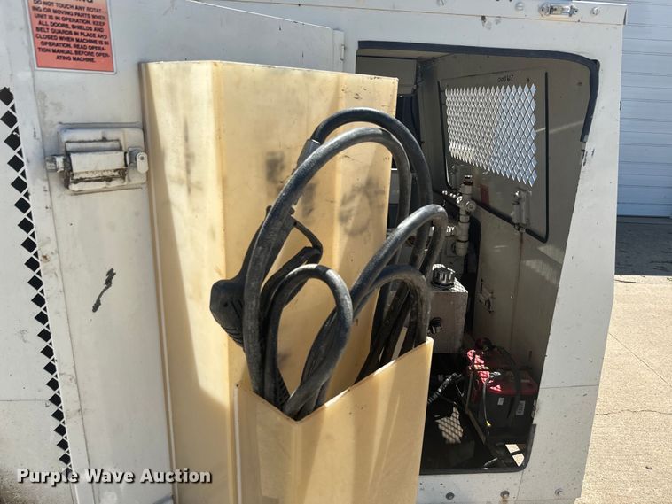 image for item EJ2699 2002 Sewer Equipment Co of America 747-FR2000 sewer jetter trailer