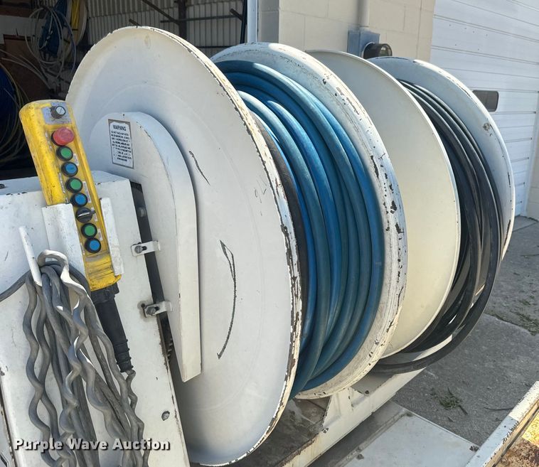 image for item EJ2699 2002 Sewer Equipment Co of America 747-FR2000 sewer jetter trailer