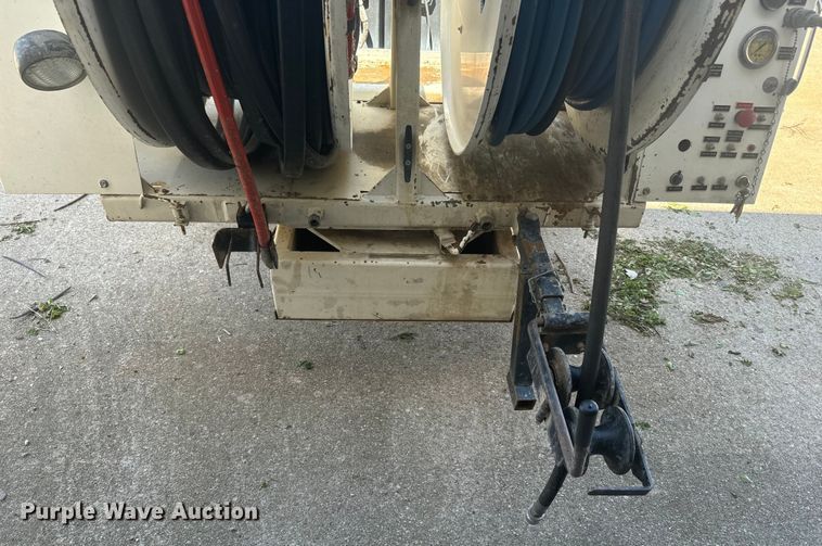 image for item EJ2699 2002 Sewer Equipment Co of America 747-FR2000 sewer jetter trailer