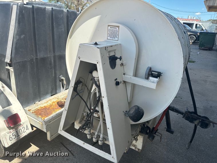 image for item EJ2699 2002 Sewer Equipment Co of America 747-FR2000 sewer jetter trailer