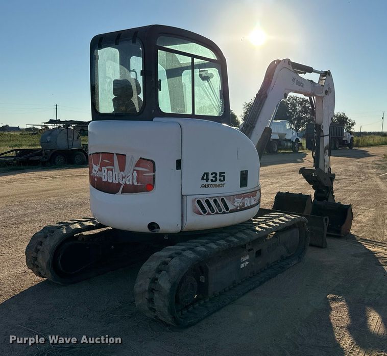 image for item EJ3064 2009 Bobcat 435H mini excavator