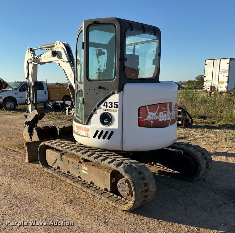 image for item EJ3064 2009 Bobcat 435H mini excavator
