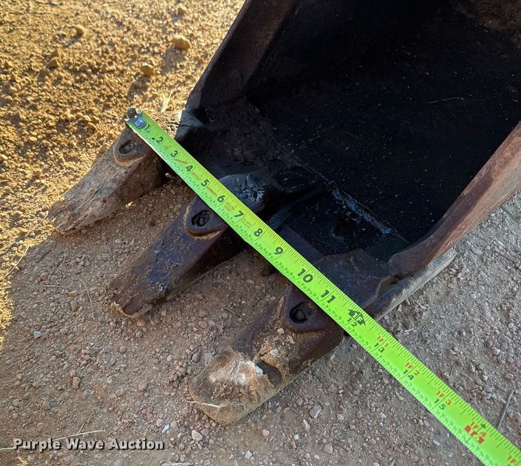 image for item EJ3064 2009 Bobcat 435H mini excavator