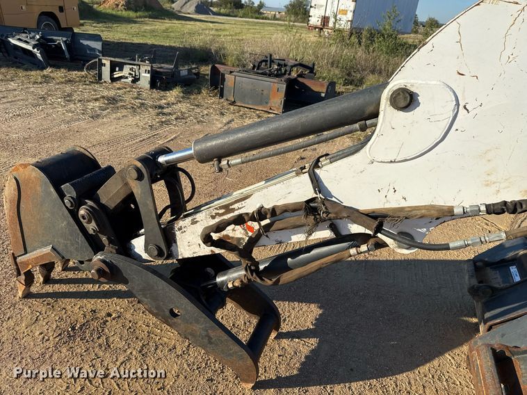 image for item EJ3064 2009 Bobcat 435H mini excavator