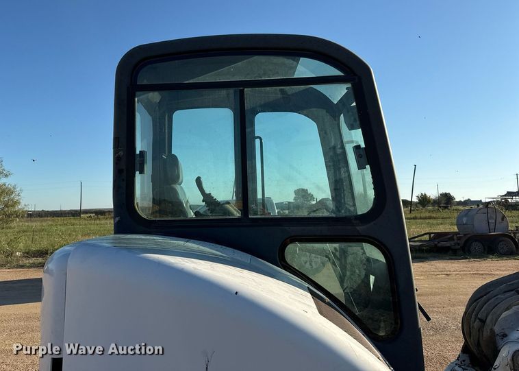 image for item EJ3064 2009 Bobcat 435H mini excavator