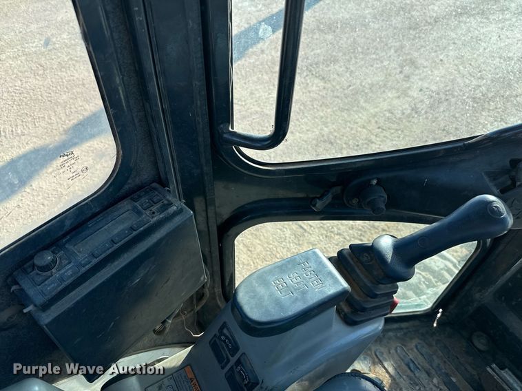 image for item EJ3064 2009 Bobcat 435H mini excavator