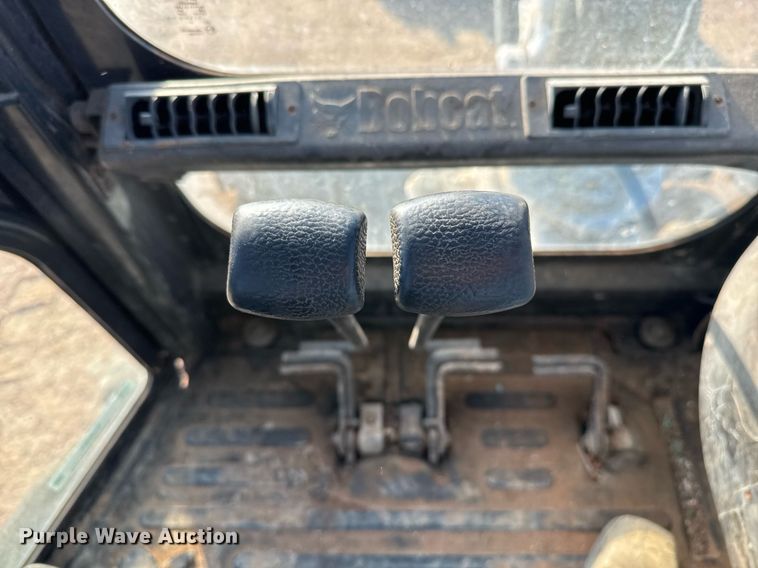 image for item EJ3064 2009 Bobcat 435H mini excavator