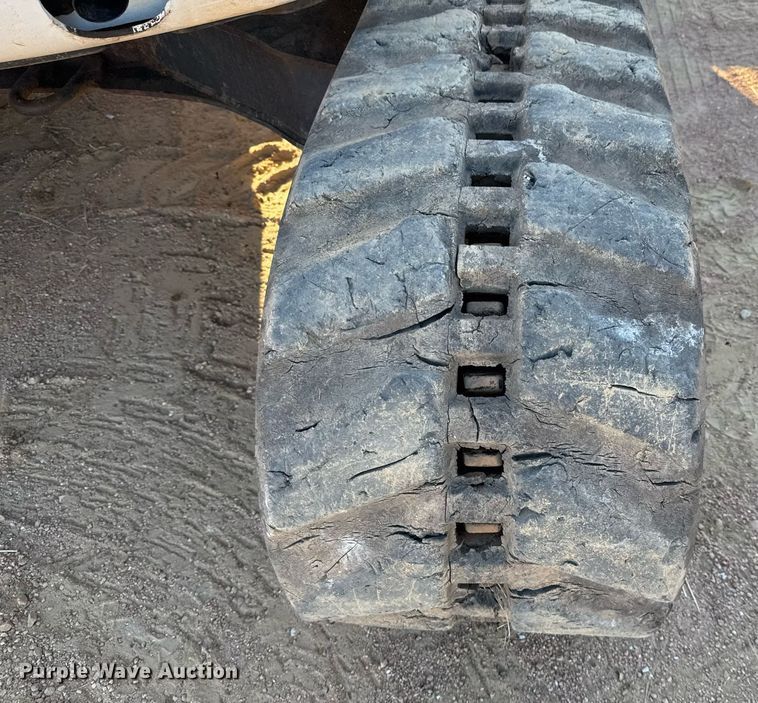 image for item EJ3064 2009 Bobcat 435H mini excavator