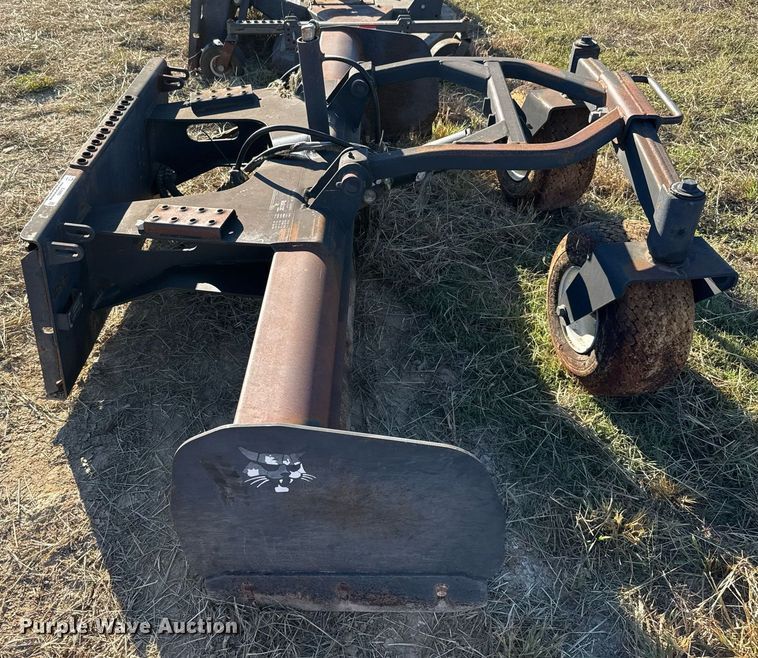 image for item EJ3065 Bobcat Box Blade skid steer box blade