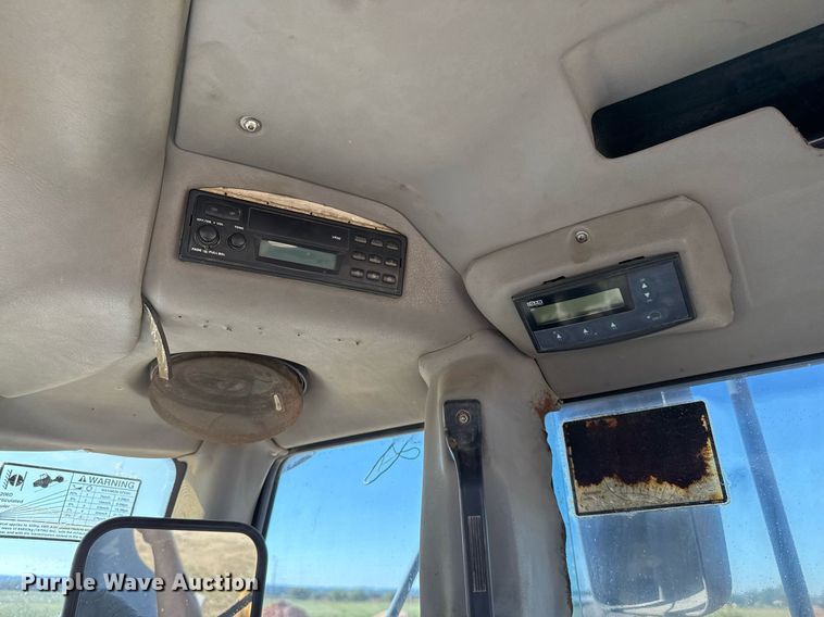 image for item EJ3069 2002 Bell 4206D tractor with scraper