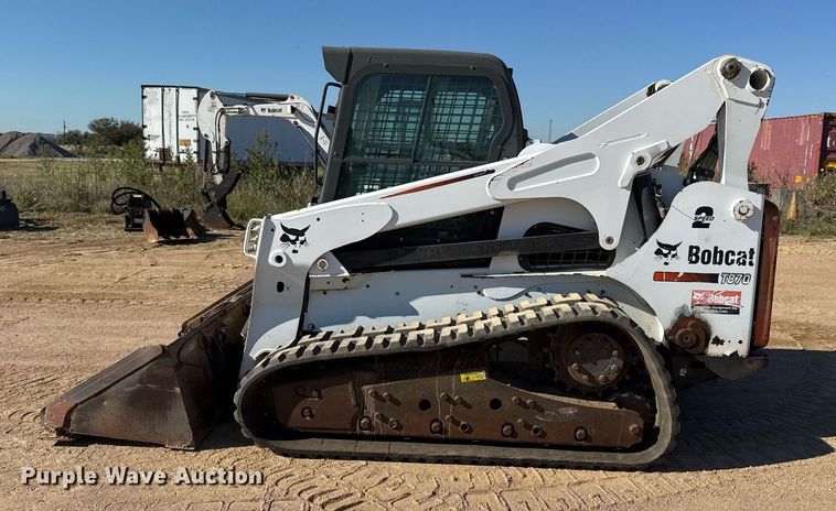 image for item EJ3070 2012 Bobcat T870 tracked skid steer loader