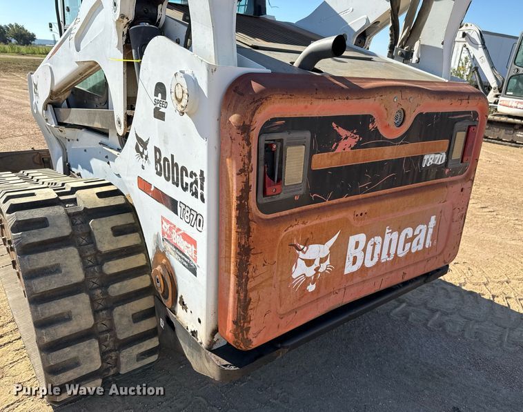 image for item EJ3070 2012 Bobcat T870 tracked skid steer loader