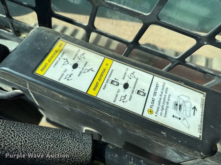 image for item EJ3070 2012 Bobcat T870 tracked skid steer loader