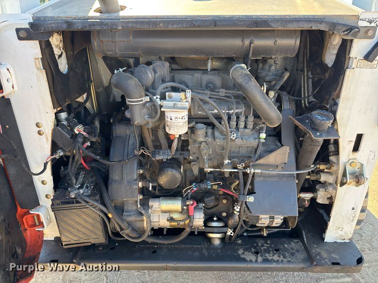 image for item EJ3070 2012 Bobcat T870 tracked skid steer loader