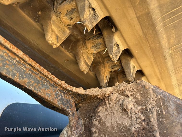 image for item EJ3070 2012 Bobcat T870 tracked skid steer loader