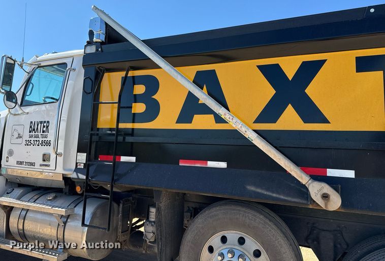 image for item EJ3071 2015 Western Star 4700SF dump truck