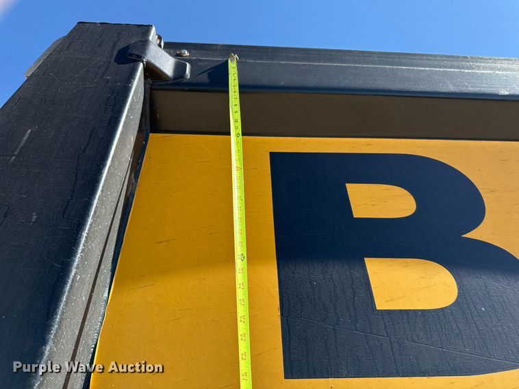 image for item EJ3071 2015 Western Star 4700SF dump truck