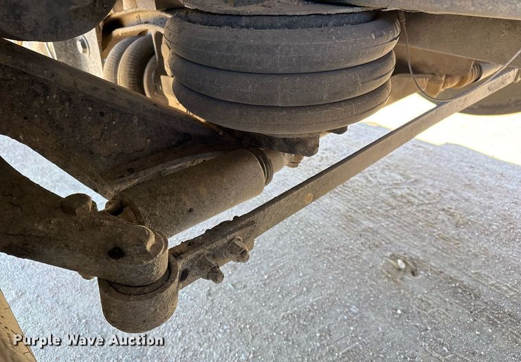 image for item EJ3071 2015 Western Star 4700SF dump truck