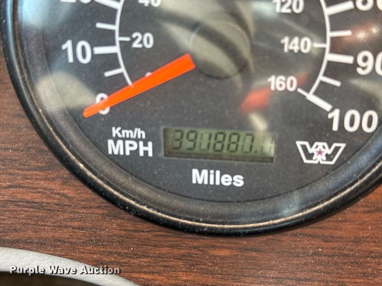 image for item EJ3071 2015 Western Star 4700SF dump truck