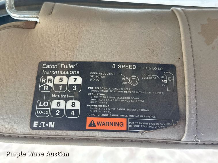 image for item EJ3071 2015 Western Star 4700SF dump truck