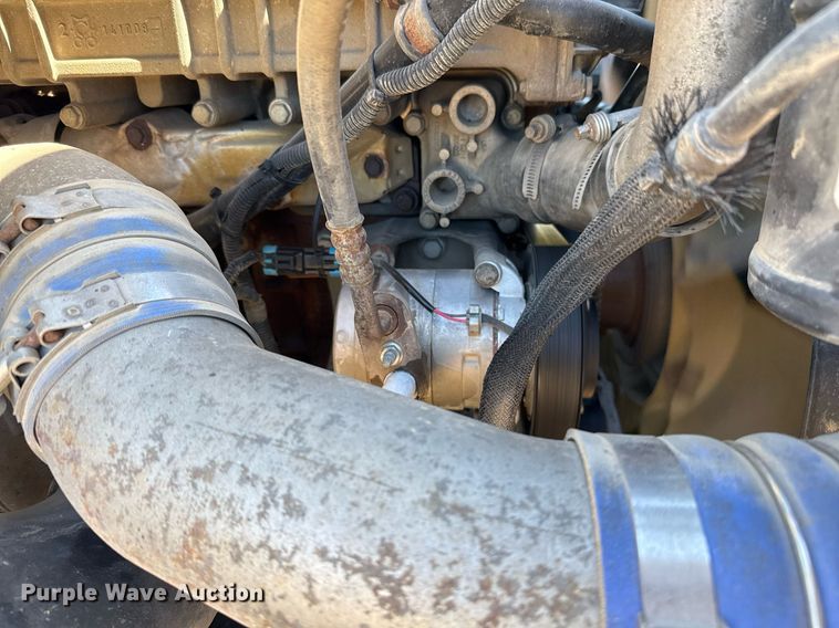 image for item EJ3071 2015 Western Star 4700SF dump truck