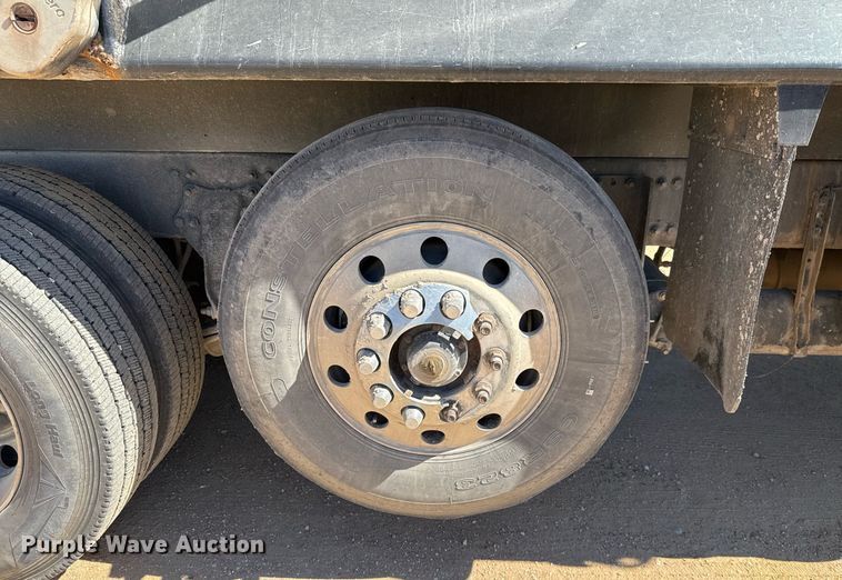 image for item EJ3071 2015 Western Star 4700SF dump truck