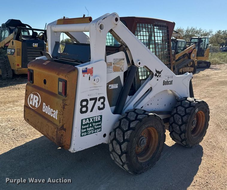 image for item EJ3072 2002 Bobcat 873 skid steer loader