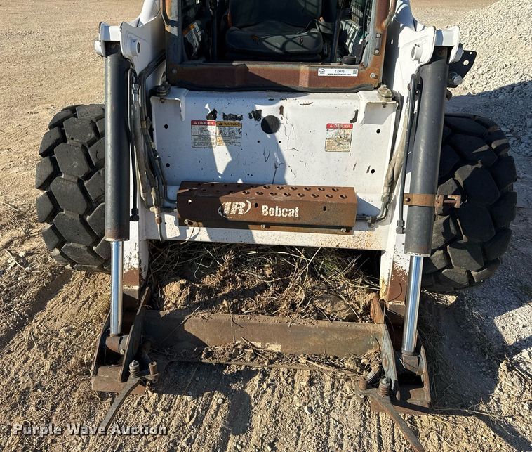 image for item EJ3072 2002 Bobcat 873 skid steer loader